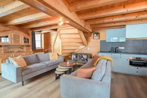 Flat with pool, sauna & garden - Image 4