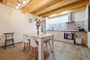 Pleasant holiday home with terrace & barbeque | Mountain view | Pets allowed - Image 4
