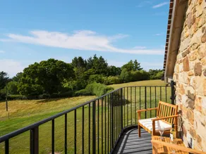 Encantadora casa rural apta para familias con jardín - Image 2