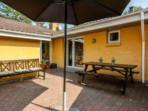 Family-oriented holiday home with private pool, sauna & terrace | Pets are welcome - Image 3
