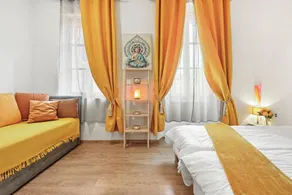 Guest House 'Soleil' with Shared Terrace and Wi-Fi - Image 3