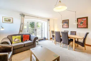 Child-friendly nice cottage with terrace & garden - Image 5