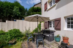 Wonderful cottage with garden, pool & terrace | Garden view - Image 4