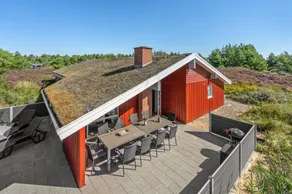 Fully equipped holiday home with hot tub, terrace & sauna | Dogs allowed - Image 2