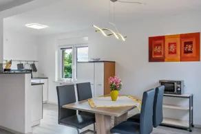 Holiday home with garden, BBQ & terrace | Garden view - Image 4