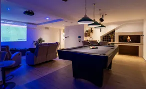Villa with garden, sauna & hot tub | Water view - Image 5