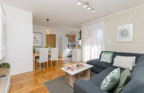 Apartment with terrace | Garden view - Image 2