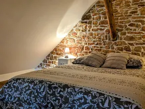 Cozy lodging with heated pool, spa, Wi-Fi and private parking near Auxonne - Image 3
