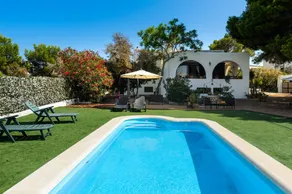 Ferienhaus mit Terrasse, privatem Pool und Grill | Bergblick - Image 3