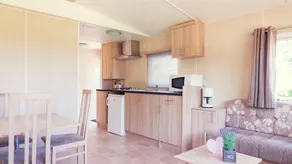 Holiday home with terrace, garden & pool - Image 4