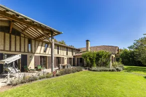 Villa with garden, terrace & private pool - Image 4