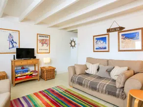 Cottage with garden - Image 5
