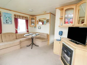 Family-oriented charming cottage with pool | Close to the beach | Pet-friendly - Image 5