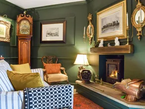 Children-friendly pleasant cottage with terrace & garden - Image 2