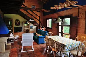 House with garden, terrace & barbeque | Garden view - Image 4