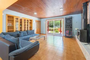 House with barbecue, terrace & private pool | Garden view - Image 4