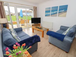 Children-friendly nice cottage with garden - Image 5