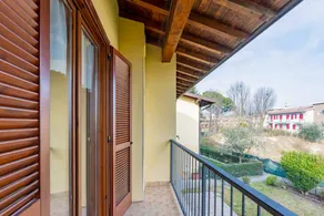 Appartement avec piscine et terrasse - Image 3