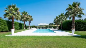 Charmante villa adaptée aux familles avec jardin, terrasse et jacuzzi | Vue piscine | Avec animaux bienvenus - Image 2