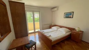 Holiday apartment with BBQ & terrace | Sea view - Image 5
