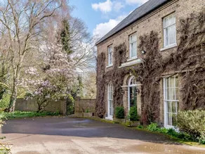 Cottage with pool, garden & terrace - Image 2