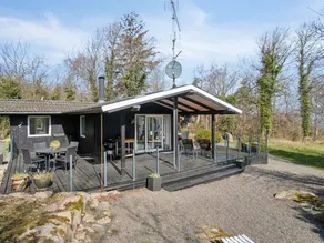 Holiday home with terrace & barbeque | Sea view - Image 3