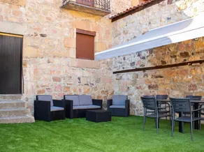 Holiday home with terrace - Image 4
