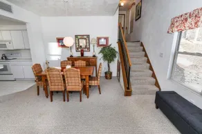 Appartement en copropriété avec piscine - Image 3