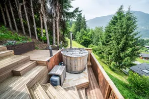 Holiday Apartment "Chalet La Bartavelle - Morillon" near Slopes with Private Terrace & Wi-Fi - Image 2