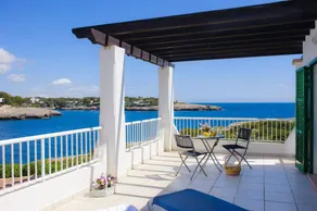 Villa with terrace, garden & barbecue - Image 2