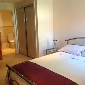 Private room with garden - Image 1