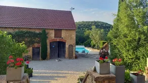 Bed & breakfast with pool, garden & terrace | Garden view - Image 2