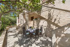 Flat with 2 rooms for 5 persons - Image 4