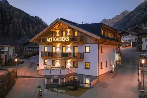 Family-friendly beautiful holiday apartment with sauna & terrace - Image 2