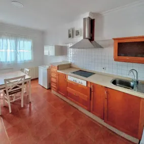 Appartement avec terrasse et internet haut débit | Vue ville - Image 5