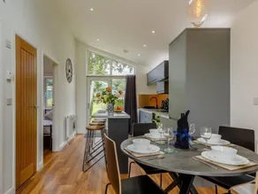 House with garden, pool & barbecue | Water view - Image 2