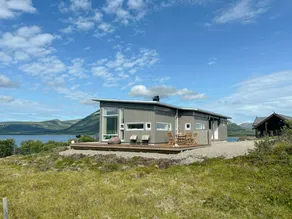 Modern cabin with sea view on Andøya, Vesterålen - Image 2