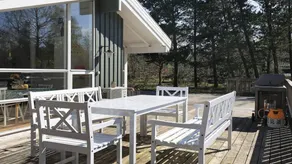 Schönes Ferienhaus mit Grill, Pool und Sauna - Image 2