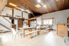 Chalet 'Alarpe Aterpetxea' with Mountain Views, Shared Terrace and Garden - Image 5