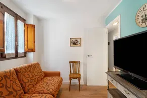 Fully equipped apartment with terrace | Mountain view - Image 4