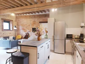 Fully equipped cottage with garden & barbecue - Image 2