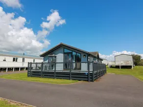 Fully equipped cottage with garden - Image 3