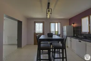 Family-friendly gite with pool, BBQ & garden - Image 5