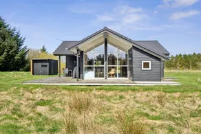 Modern holiday home from 2017, located at Lild Strand. - Image 3