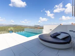 Family-oriented holiday home with terrace, private pool & jacuzzi | Mountain view - Image 3