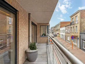 Fully equipped apartment with terrace | Next to the beach - Image 2