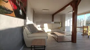 Maison conviviale et familiale avec internet haut débit, terrasse et jardin | Vue jardin | Parfaite pour le travail à distance - Image 3