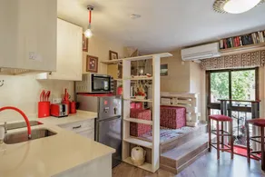 'Trajano Casco Antiguo' Apartment with Wi-Fi and Air Conditioning - Image 4