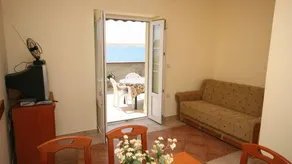 Nice flat with barbecue & terrace | Sea view | Pets are welcome - Image 2