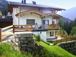 Flat with barbeque, garden & terrace - Image 3